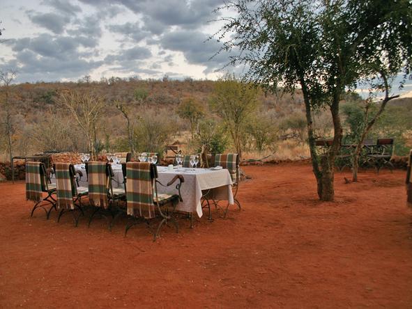 Etali Safari Lodge - Dining 